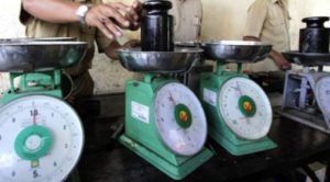 Cegah Manipulasi, DPRD Minta Disperdanginkop Cek Timbangan Pedagang