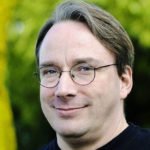 Twitter, Facebook, Instagram Adalah Wabah Penyakit Kata Pendiri Linux