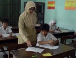 DPRD Bolmut harap Dikbud carikan Solusi atasi Kekurangan Guru