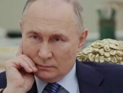 Vladimir Putin Kembali Menang di Pilpres Rusia