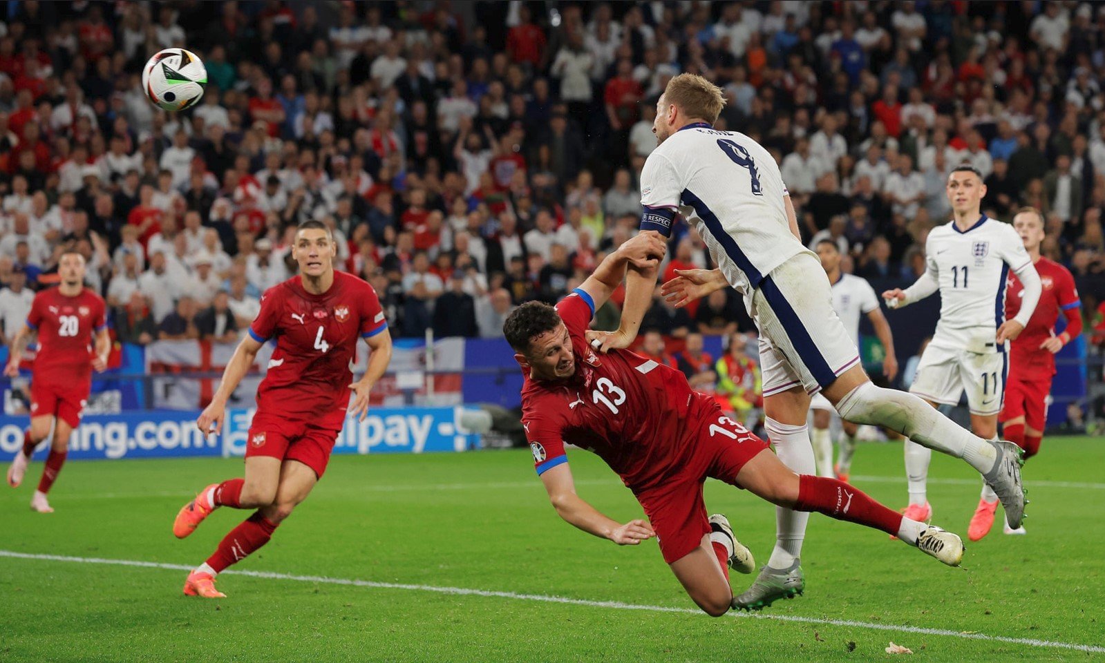 Berkat Sundulan Bellingham, Inggris Raih Kemenangan 1-0 dari Serbia