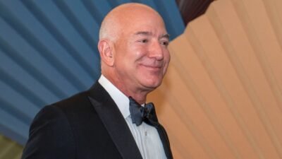 Jeff Bezos Berencana Jual Saham Amazon Rp81,65 triliun