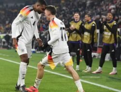 Laga Jerman vs Bosnia 7-0, Der Panzar aman di Puncak Grup