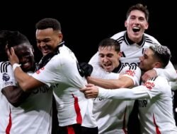 Laga Fulham vs Brighton, Iwobi Cetak Dua Gol
