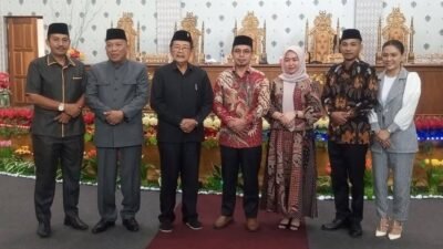 Rapat Paripurna DPRD Bolmut Tetapkan Sirajudin Lasena dan Mohamad Aditya Pontoh sebagai Bupati dan Wakil Bupati Terpilih