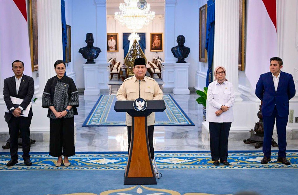 Presiden Prabowo Resmi Umumkan THR dan Gaji ke-13, Cair Mulai 17 Maret 2025