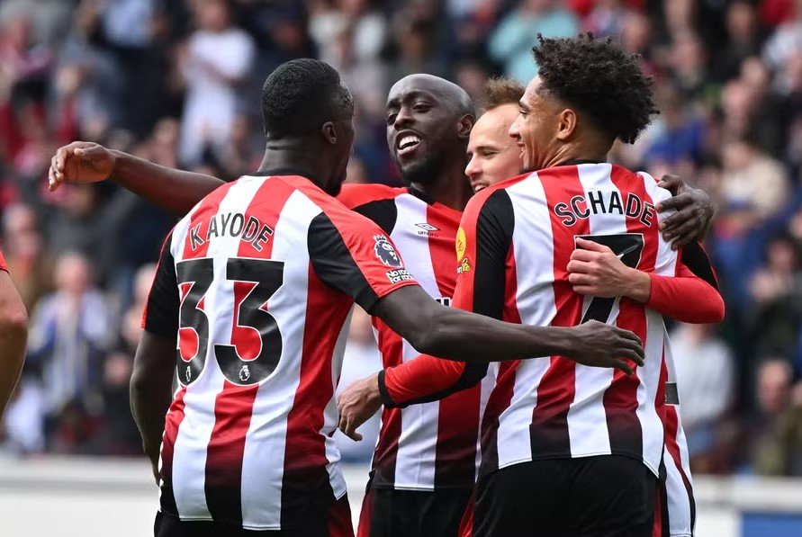 Manchester United Duel Brentford 4-3, Rentetan Kekalahan MU