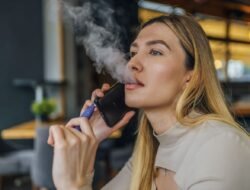Bahaya Rokok Elektrik: Bahaya Tersembunyi, Risiko Penyakit Paru dan Fakta Lengkap