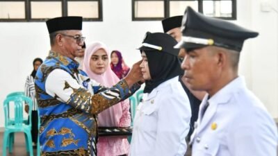 Bupati Boltim Oskar Manoppo Lantik Tiga Penjabat Sangadi