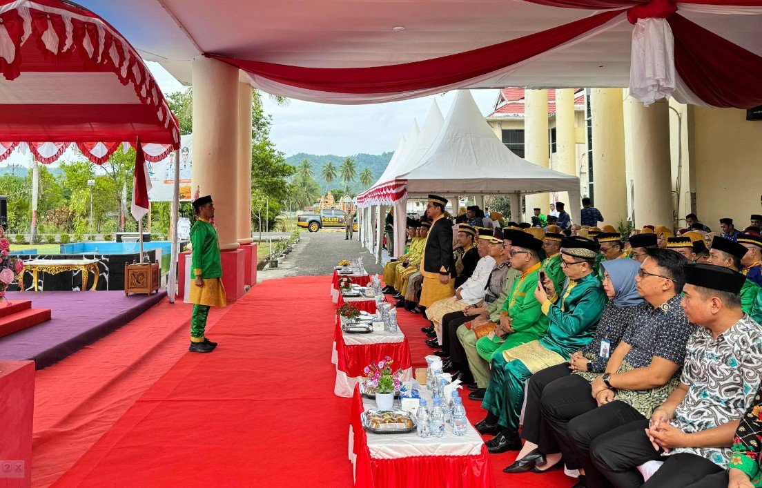 Bupati Bolmut Sirajudin Lasena pimpin upacara HUT Sulut