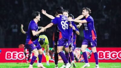 Persik Kediri unggul 2-0 atas Dewa United sebelum laga ditunda
