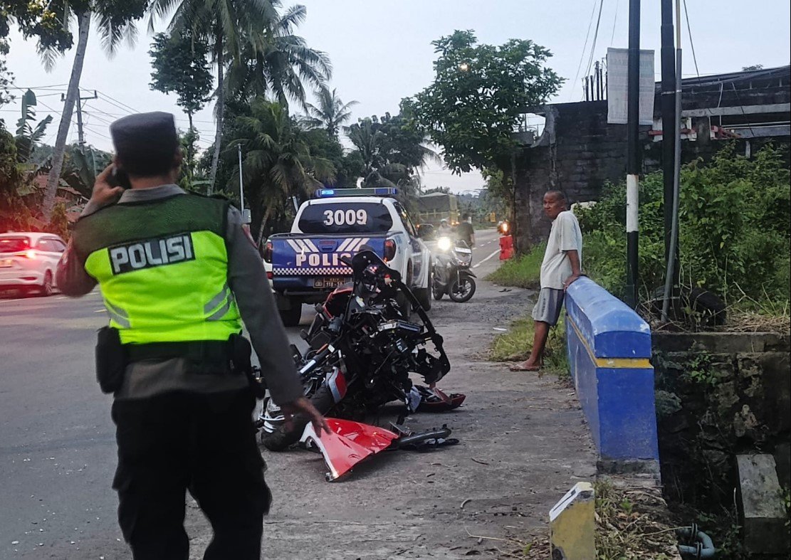 Kecelakaan moge Kulon Progo melibatkan Harley-Davidson dan Jupiter MX