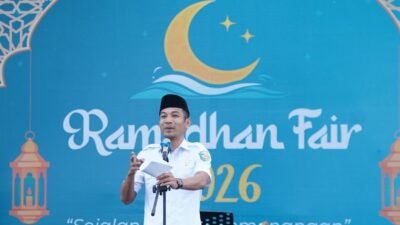 Pelaku UMKM Bolmut membuka stand kuliner pada bazar ramadhan bolmut 2026 di Lapangan Kembar Boroko