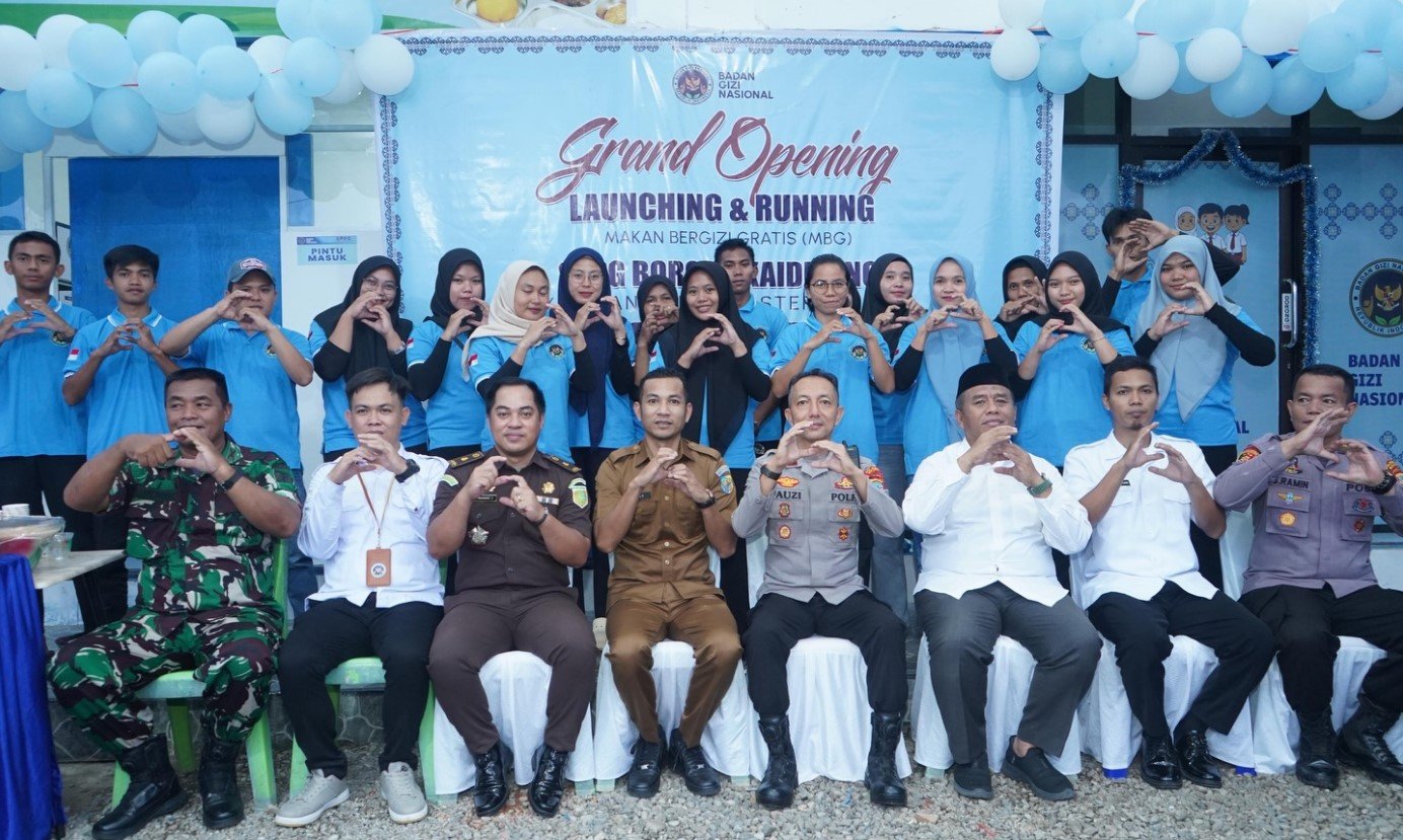 Wakil Bupati Moh Aditya Pontoh SIP meresmikan SPPG Boroko Kaidipang