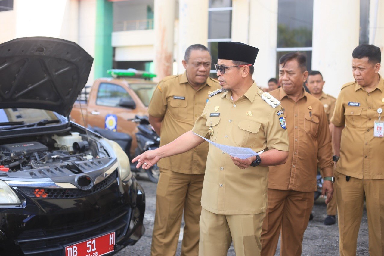 Apel kendaraan dinas Bolmut dipimpin Bupati Sirajudin Lasena