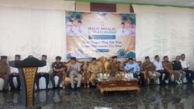 Bupati Bolmut menghadiri Halal Bihalal di Kantor Camat Kaidipang