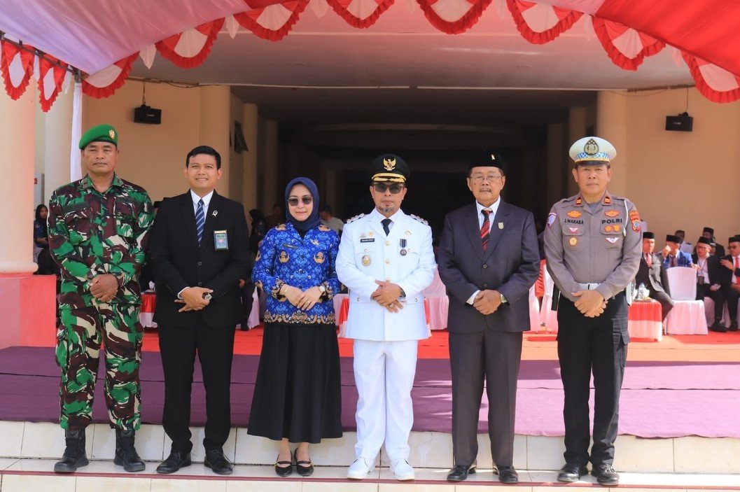 Ketua DPRD Bolmut Frangky Chendra saat menghadiri upacara Hari Otonomi Daerah 2026