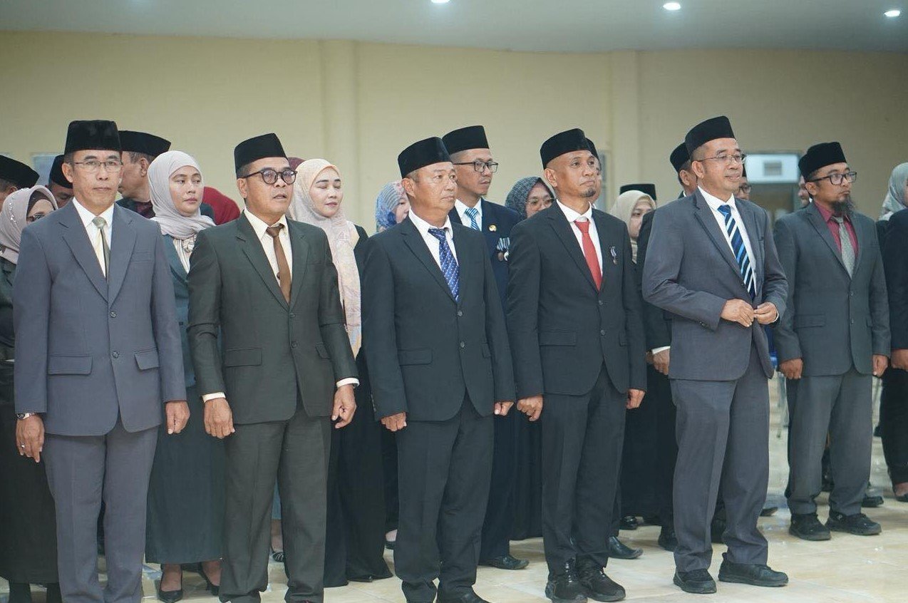 Bupati Bolmut mengambil sumpah pejabat ASN tahun 2026