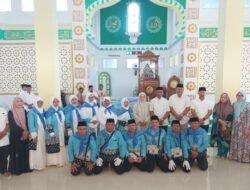 Bupati Oskar lepas Jamaah Calon Haji Boltim, Pesan Jaga Kesehatan