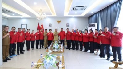 Olly Dondokambey bertemu Gubernur Sulut Yulius Selvanus di Wisma Negara Manado