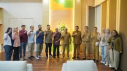 Bupati Bolaang Mongondow Yusra Alhabsyi membahas penegasan batas desa bersama PT Fasadetama Indonesia.