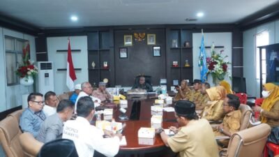 Asisten Bidang Perekonomian dan Pembangunan Bolmut menghadiri rapat pertambangan rakyat bersama Dekopinda