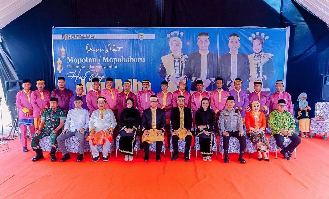 Bupati Bolmut Sirajudin Lasena menerima Prosesi Adat Mopohabaru menjelang Hari Raya Idul Adha 1447 Hijriah di Boroko.