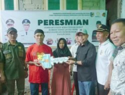 Bupati Sirajudin Resmikan Rumah Layak Huni di Desa Ollot I pada HUT Ke-19 Bolmut