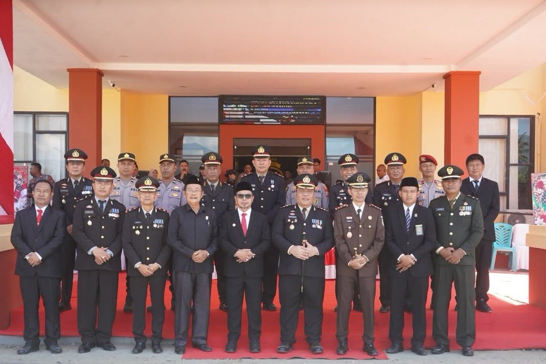 Bupati Bolmut Menghadiri Peringatan Hari Bhayangkara ke 80 di Polres Bolmut