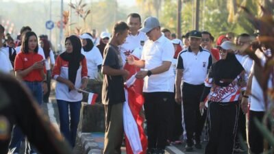 Bupati Bolmut Sirajudin Lasena mencanangkan peringatan HUT ke-81 Republik Indonesia di Lapangan Kembar Boroko.