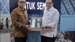 Bupati Bolmut Sirajudin Lasena saat mengusulkan Pembangunan Sekolah Nasional Terintegritas di Kemendikdasmen RI.