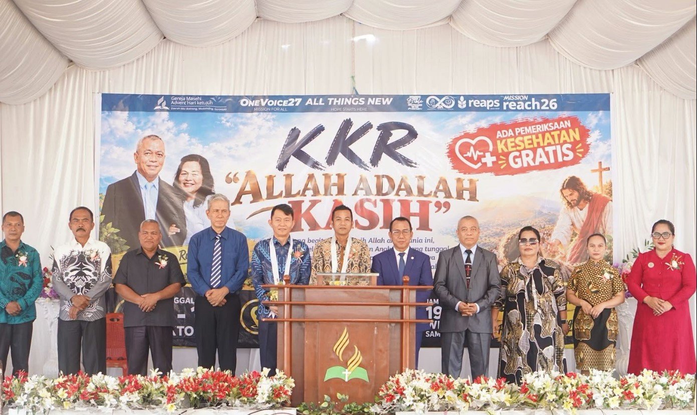 Plt Bupati Bolmut Aditya Pontoh menghadiri ibadah penutupan KKR Gereja Masehi Advent Hari Ketujuh se-wilayah Pantura